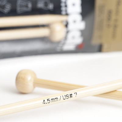 Agujas Addi de media (de una punta) de bambú 500-7