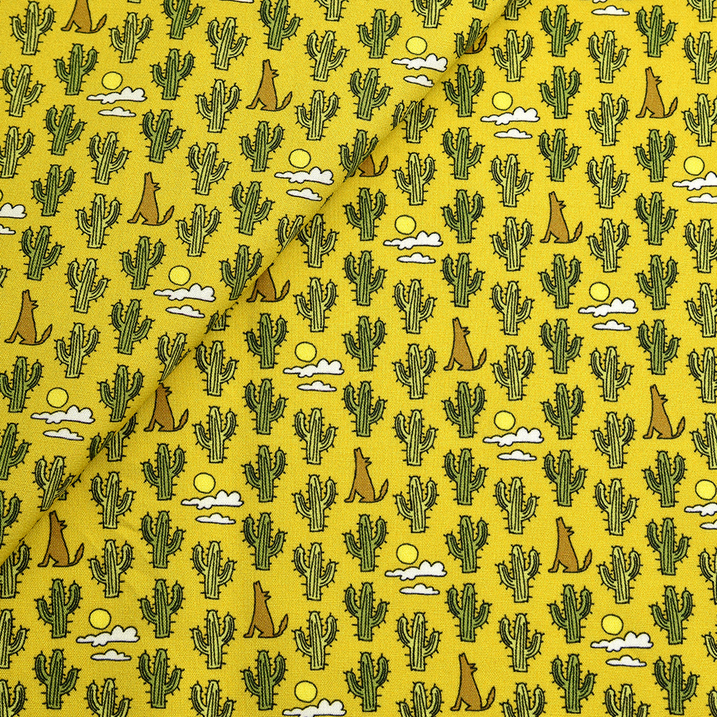 Tela 100% algodón estampado cactus y coyotes amarillo (CM)